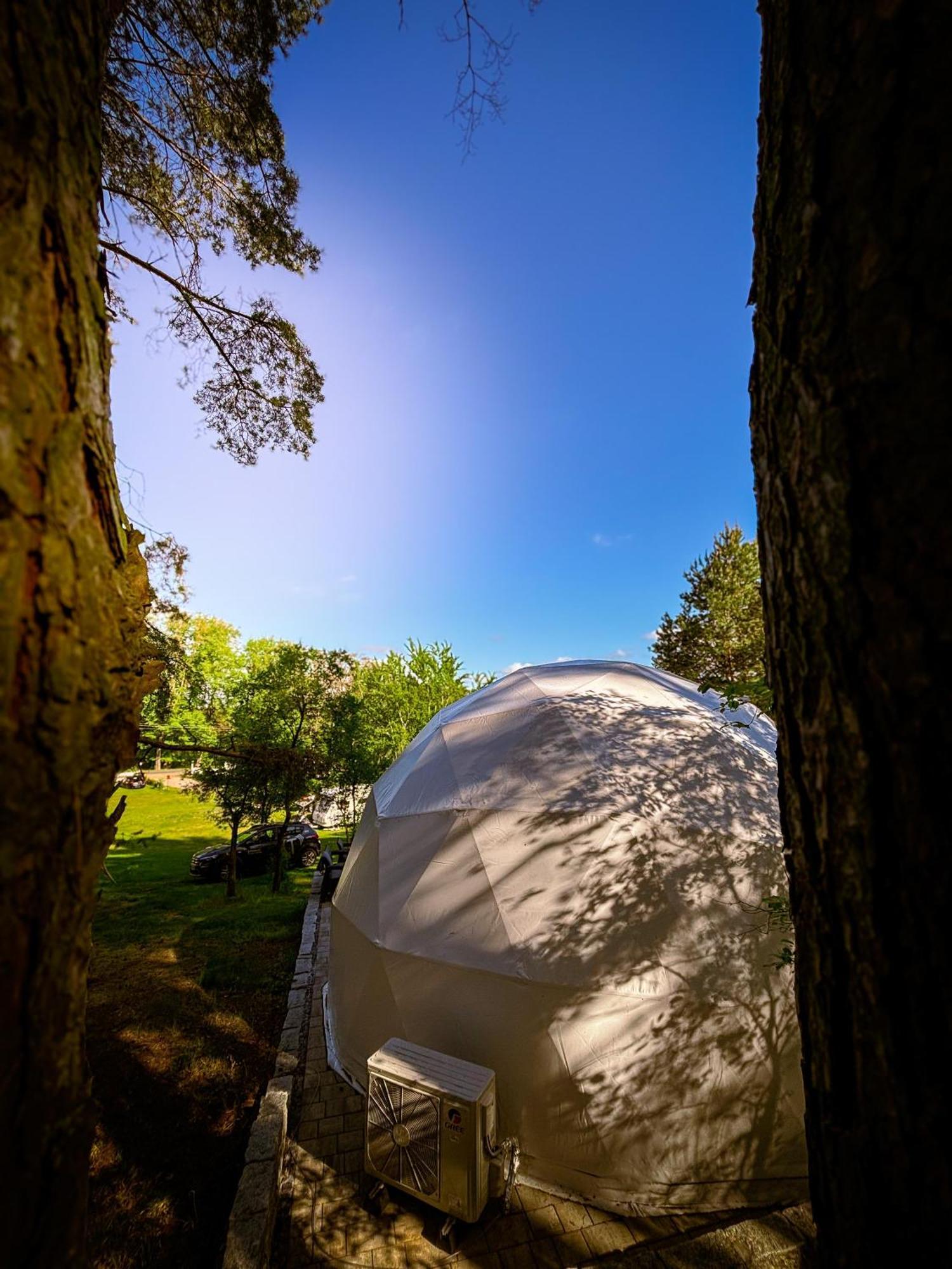 Розкішний намет Glamping Pod Orlem Cedynia